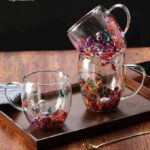 ⁦Double Wall Clear Glass Coffee Mugs for Cappuccino, Tea, Espresso, Latte, Hot Drinks, Birthday Gifts for Women, Flower Glass Mug⁩ - الصورة ⁦4⁩
