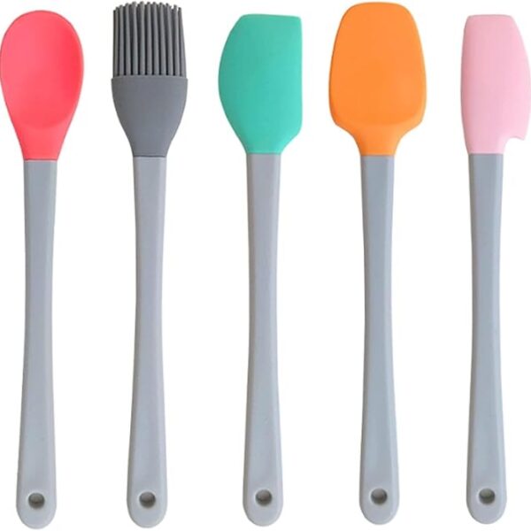 Silicone kitchen tools-a set of 5 pieces of flat silicone mini spoons, spatulas, scraper, and oil brush with plastic handle for cooking and baking