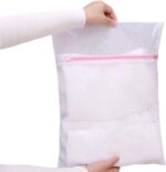 ⁦eusable Zipper Laundry Bag -40* 50cm - Mesh Mesh for Washing Machine - Perfect for T-Shirts, Bras, Socks & Underwear - Convenient Laundry Storage Solution, Polyester, Multicolor⁩ - الصورة ⁦2⁩