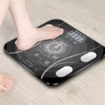 LUTFI Body Fat Scale Smart Weighing Scale Bluetooth-compatible Electronic Intelligent Weight Loss Body Fat Balances Analyzer Weighing Tools (Color : Black)