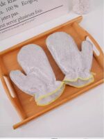 New & Fashionable: Innovative Top Quality Gloves (Gloves) - Stainless Steel Wire with 2 Layers Padded Nylon WaterProof with Protective Soft Bristles. - Generic - Image 4