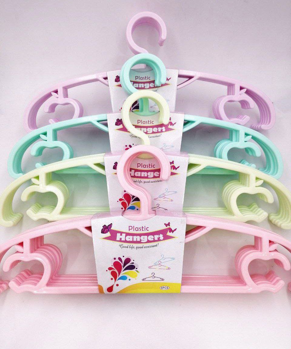 5908790297171709061 Plastic clothes hanger set - 6 pieces, assorted colors - الصورة 1